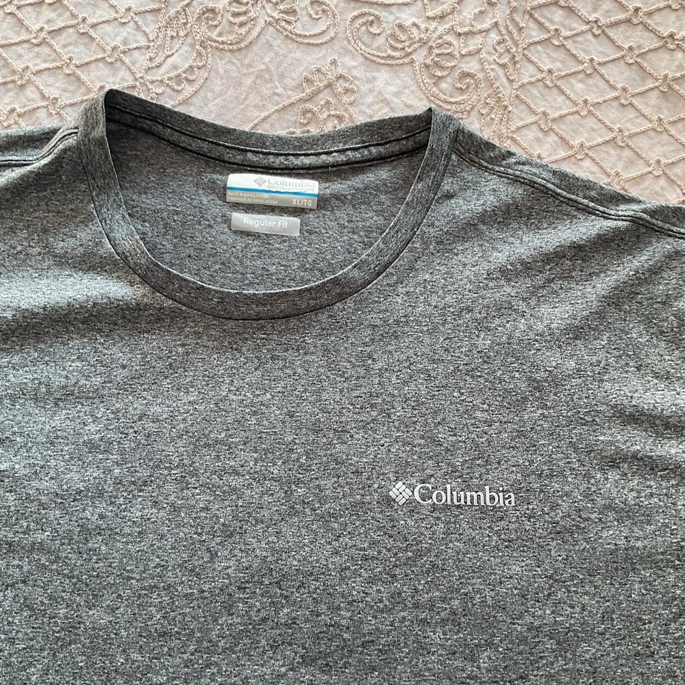 Columbia Men's Heather Gray Tee